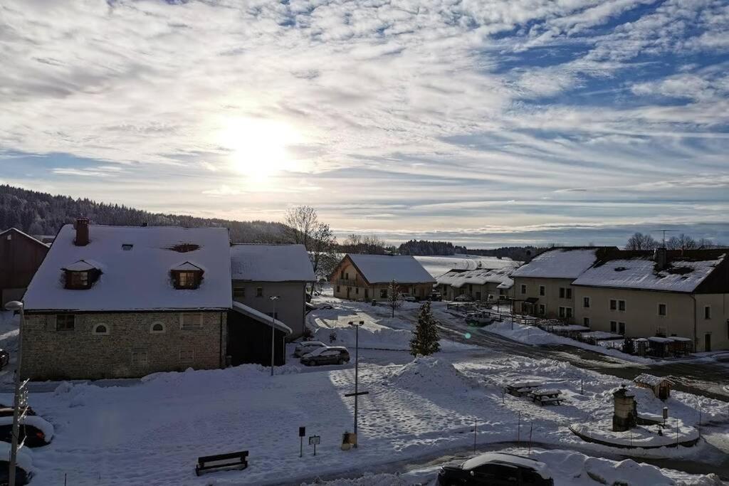 Apartament Ravissant Appart Proche Suisse Et Pistes De Ski Familiales Les Fourgs Zewnętrze zdjęcie